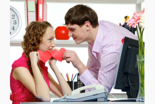 10 Do's and Don'ts of Office Romance