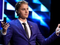 Justin Bieber’s Cool Cred Manhood mocked at Comedy Central Roast: